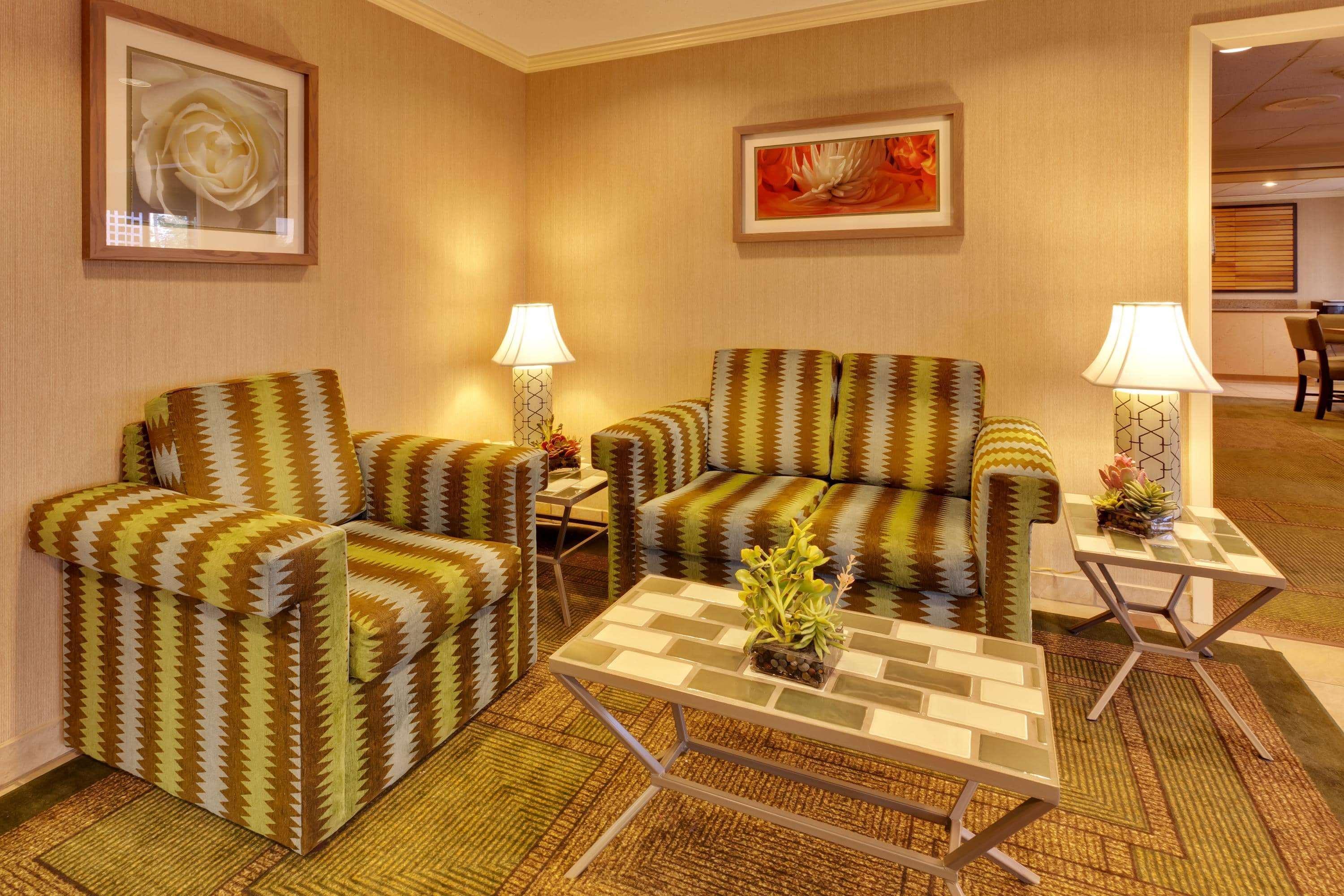 La Quinta By Wyndham Plattsburgh Hotel Екстериор снимка