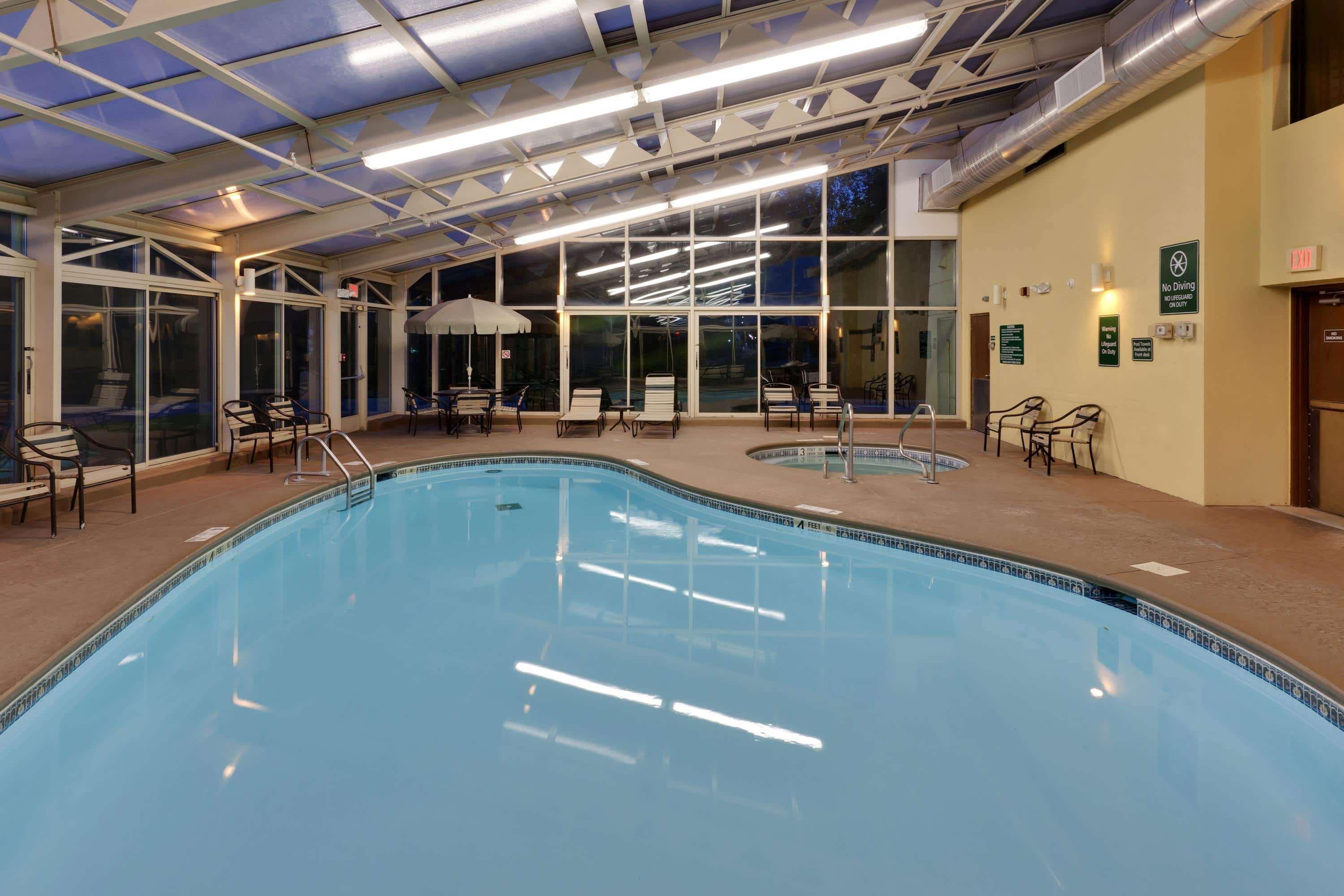 La Quinta By Wyndham Plattsburgh Hotel Екстериор снимка