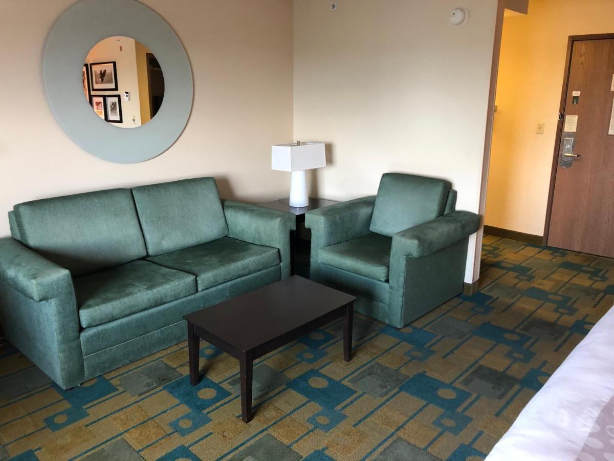 La Quinta By Wyndham Plattsburgh Hotel Екстериор снимка